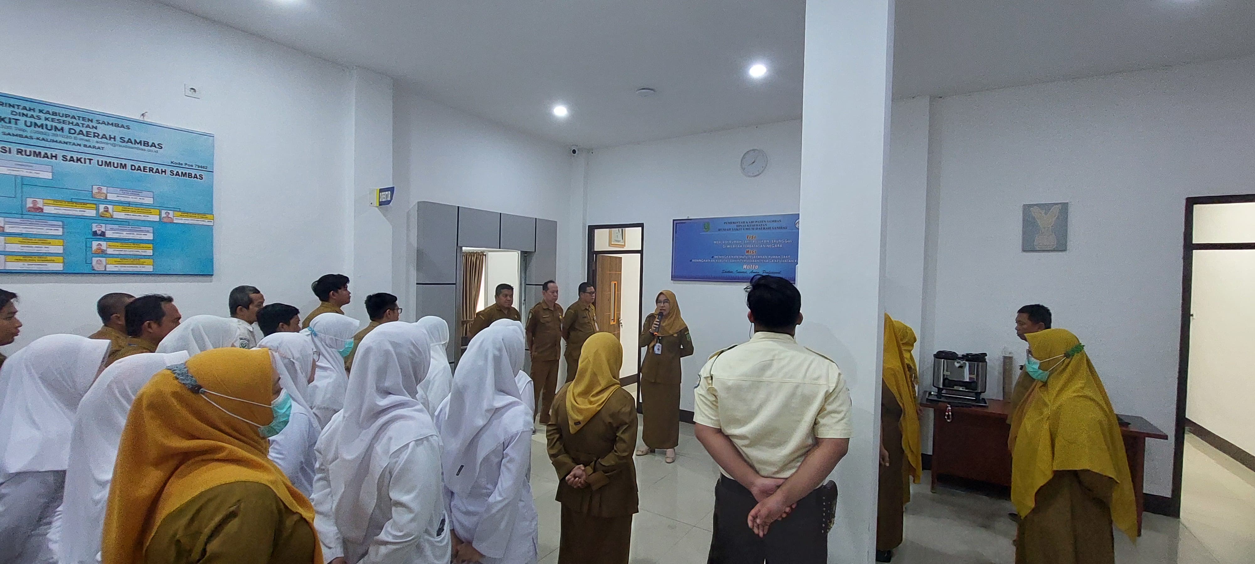 Apel Pagi RSUD Sambas: Pisah Sambut Pejabat, Peresmian Fasilitas Baru, dan Penguatan Disiplin ASN
